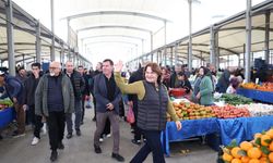 Başkan Hatice Gençay semt pazarlarını ziyaret etti