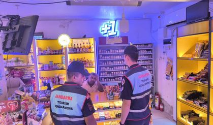 Jandarmadan turistlere yangın uyarısı ve doğa bilinci eğitimi