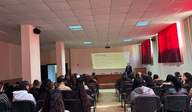 ADÜ'de ilginç seminer: Öğrenci ve akademisyenlere “Eş Seçimi ve Evlilik” konulu seminer verildi