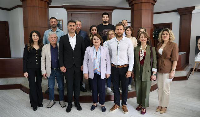 Başkan Hatice Gençay, Didim Rumeli Kültürü Yaşatma Derneği yeni yönetimini ağırladı