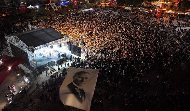 Didim'de Cumhuriyet Bayramı coşkusu!