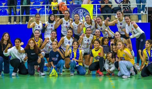 Polat Group Didim Belediyespor Kadın Voleybol Takımı'nın galibiyet sevinci!
