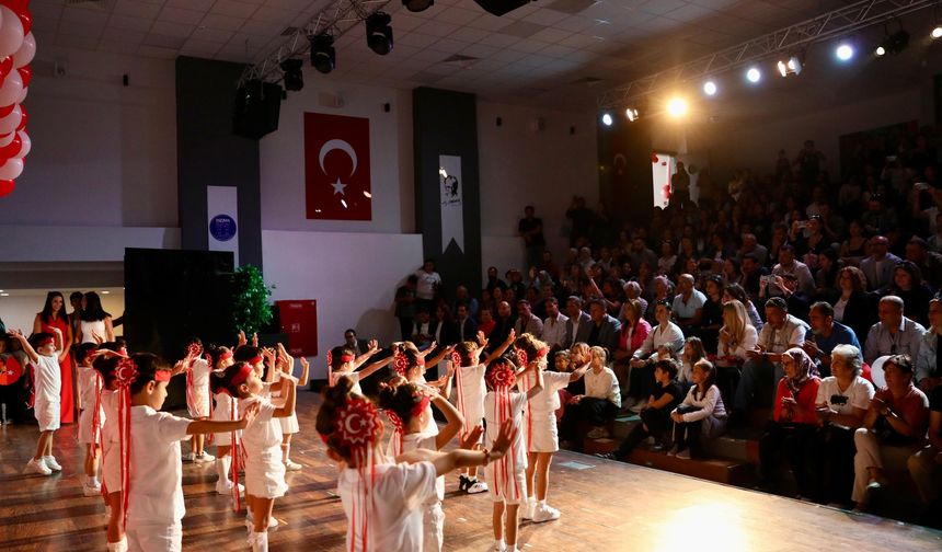 Didim Belediyesi Gençlik Merkezi’nde 29 Ekim kutlamaları sürüyor