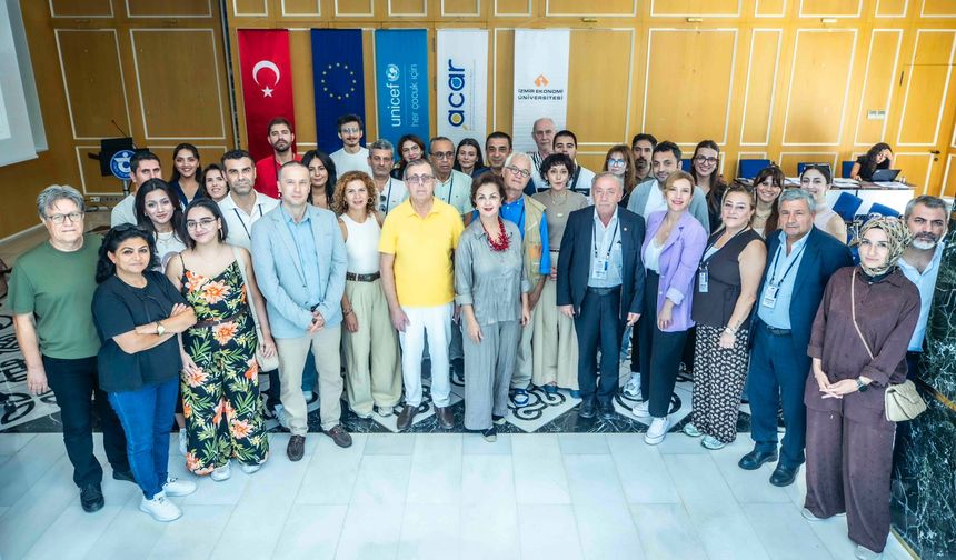 Ege bölgesi gazetecilerine çocuk hakları eğitimi