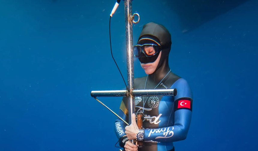 Şahika Ercümen dünya rekoru kırdı